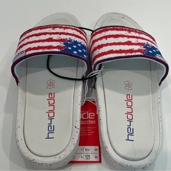 NWT Hey Dude Peggy Flag Patriotic Slip On Slide Sandals Comfy Women's Size 7 NEW