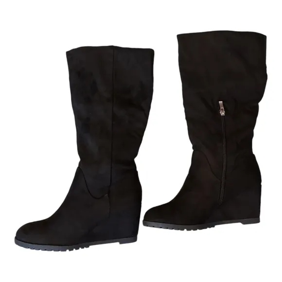 NWT Journee Parker Wedge Boots