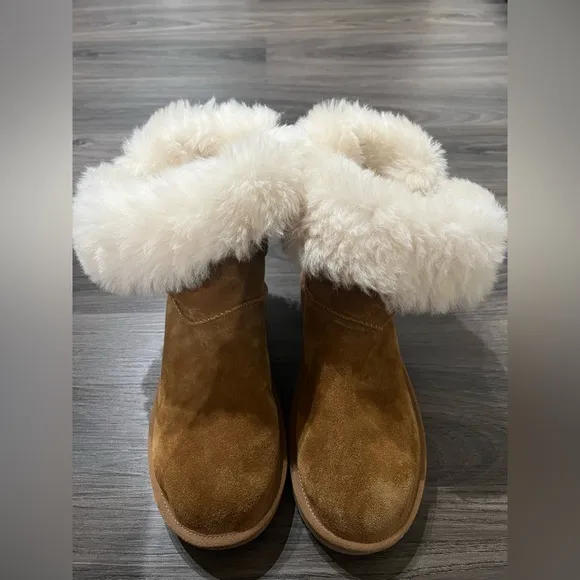 NWT Koolaburra Ugg remley short womens suede fur pull on boots chestnut