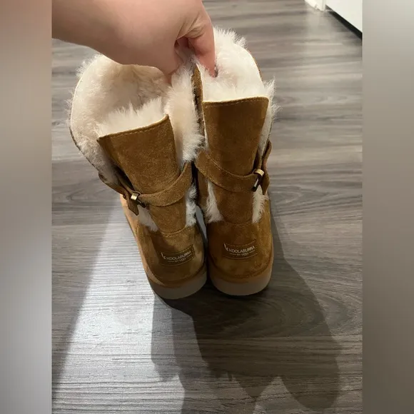 NWT Koolaburra Ugg remley short womens suede fur pull on boots chestnut