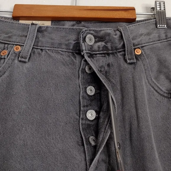 NWT Levi's Men's Gray Denim Classic Fit Casual Straight-Leg Jeans Sz 32×30