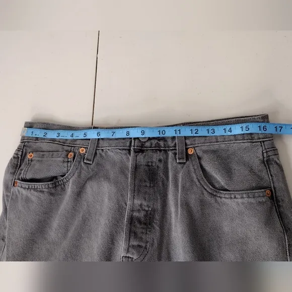 NWT Levi's Men's Gray Denim Classic Fit Casual Straight-Leg Jeans Sz 32×30
