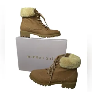 NWT Madden Girl Fritz Blush Pink Faux Fur Winter Snow Boots (size 10)