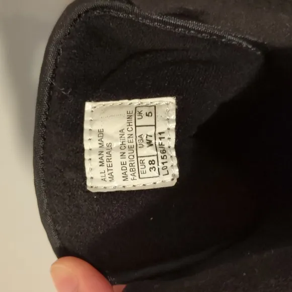 NWT Mountain Horse insulated waterproof paddock boots