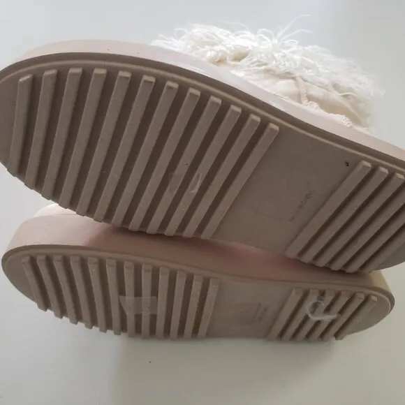NWT - Pretty Little Thing Faux Fur Ankle Boot