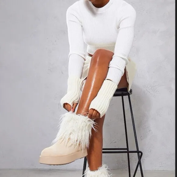 NWT - Pretty Little Thing Faux Fur Ankle Boot
