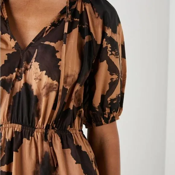 NWT  Rails Amabella Dress in Tigers Eye Print Small