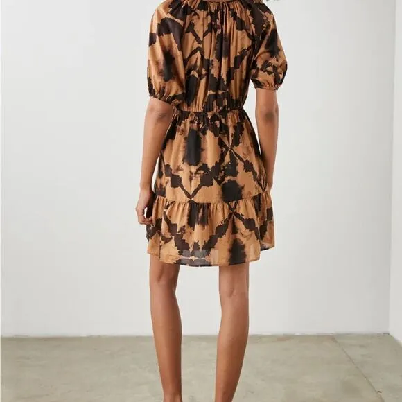 NWT  Rails Amabella Dress in Tigers Eye Print Small