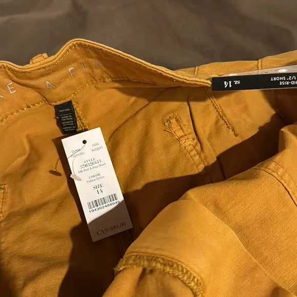 NWT Size 14 White House Black Market Mid-rise Pret-a-play Shorts In Yellow Ochre