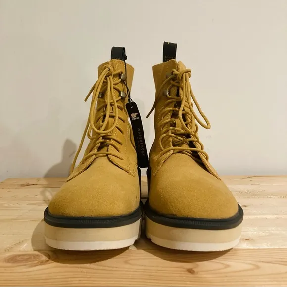 NWT Sorel Hi-Line Women’s Lace Up Waterproof Suede Boots Size 9.5