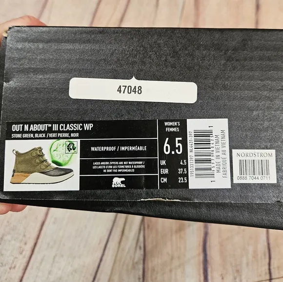 NWT Sorel | Out N About Green Waterproof Boots