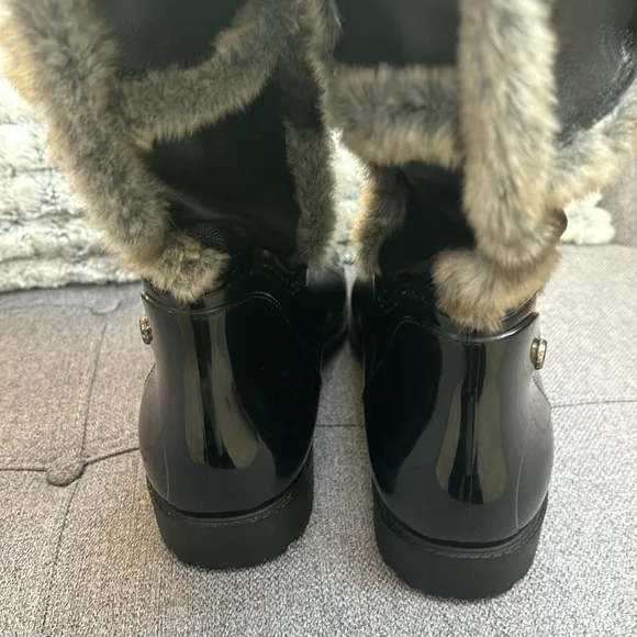 NWT Stuart Weizmann faux-fur trimmed rain,winter boots