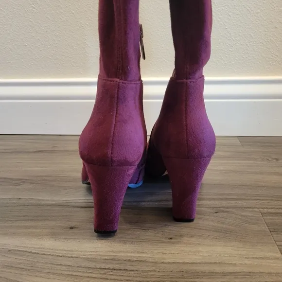 NWT Vince Camuto Suede Over-the-knee boots Burgundy 6.5