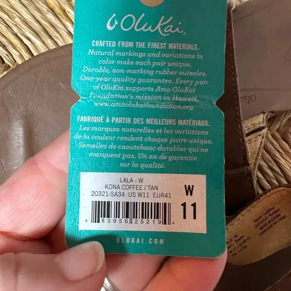 OluKai Lala Brown Leather Thong Flip Flops Slide Sandals Women’s Size 11 Beach