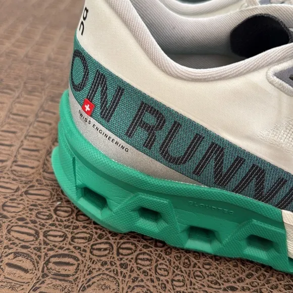 On Running Cloudmonster Women’s Size 10 White Green Cushioned Running Shoes