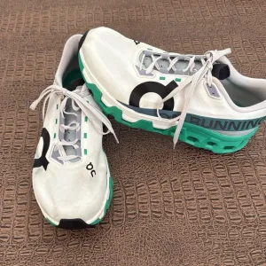 On Running Cloudmonster Women’s Size 10 White Green Cushioned Running Shoes