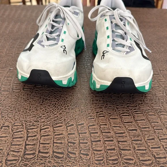 On Running Cloudmonster Women’s Size 10 White Green Cushioned Running Shoes