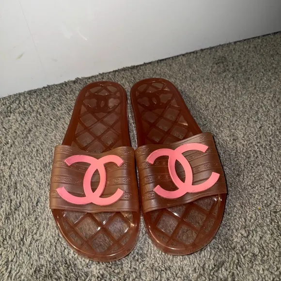 Open to offers! Chanel Pink Slide Jelly Sandals Vintage