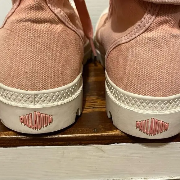 PALLADIUM Women’s Baggy Foldover Lace-up Boot Rose Brick Pink Size 4.5