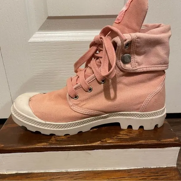 PALLADIUM Women’s Baggy Foldover Lace-up Boot Rose Brick Pink Size 4.5