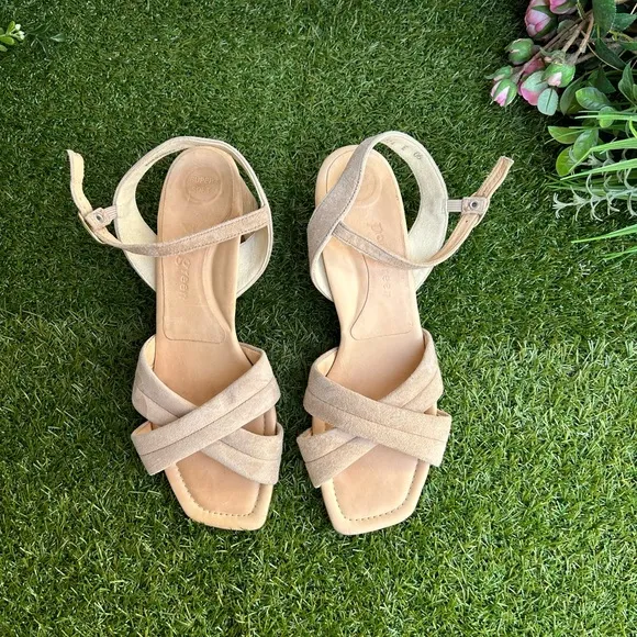 PAUL GREEN Lexi Block Heel champagne Nude suede Leather sandals  Uk 3 US 5.5 new