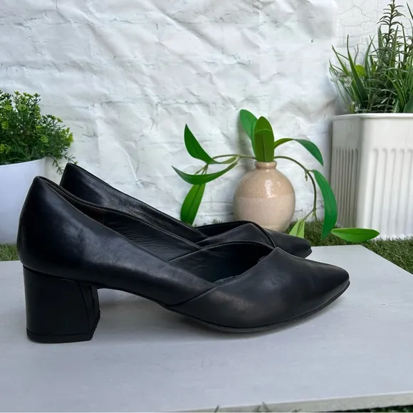 PAUL GREEN🔴black Leather pumps Size UK 5 US 7.5 gently used