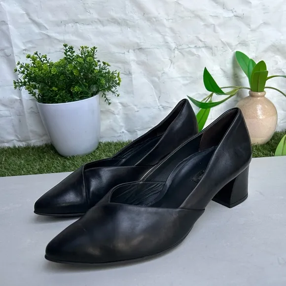 PAUL GREEN🔴black Leather pumps Size UK 5 US 7.5 gently used