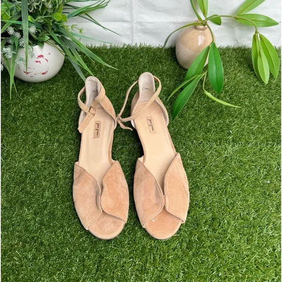 PAUL GREEN🍂🍂Kary  Nude suede leather flats Size 9