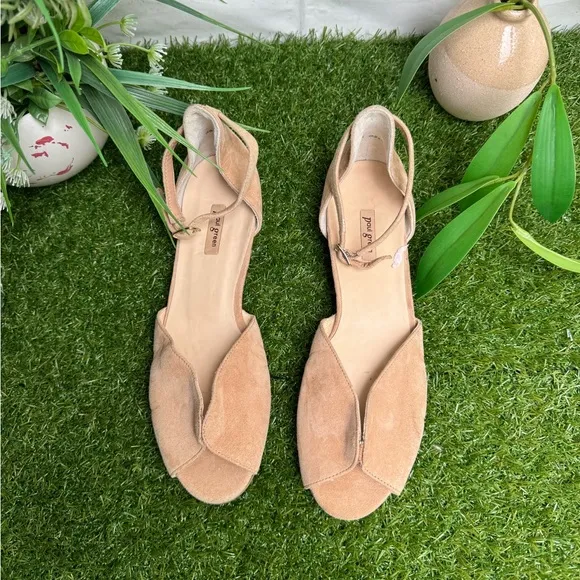 PAUL GREEN🍂🍂Kary  Nude suede leather flats Size 9