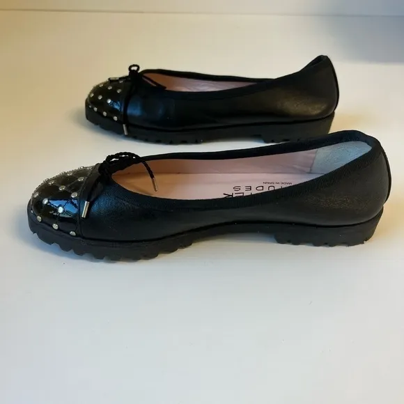 Paul Mayer Attitudes Ballet Flats. Pristine Condition. Size 5.5