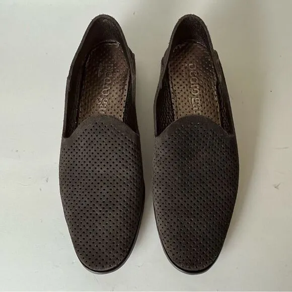 Pedro Garcia Suede Loafers Womens 8 Taupe Gray Perforated Leather Flats Spain 38