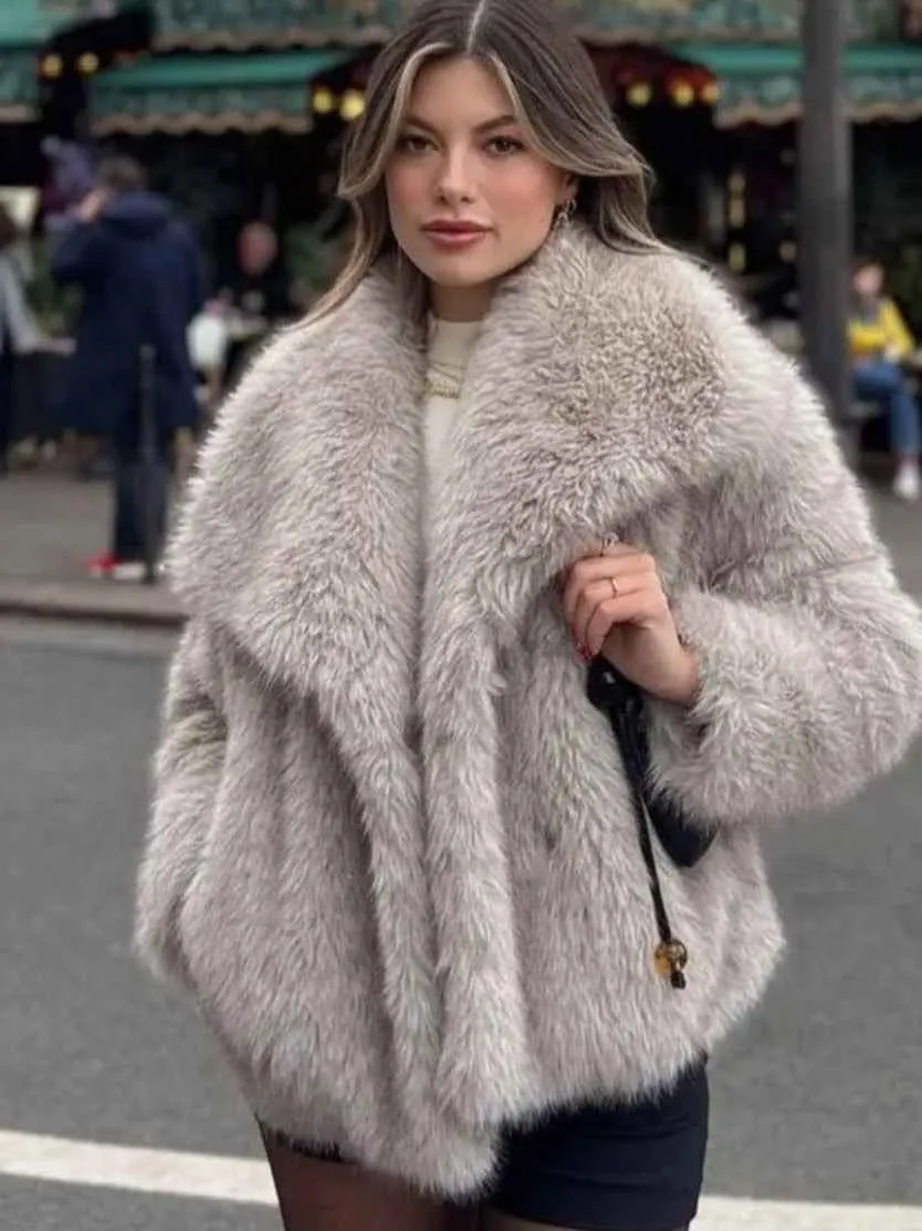Plush Faux Fur Coat Women's Winter Lapel Jacket - Urbane Boujee™