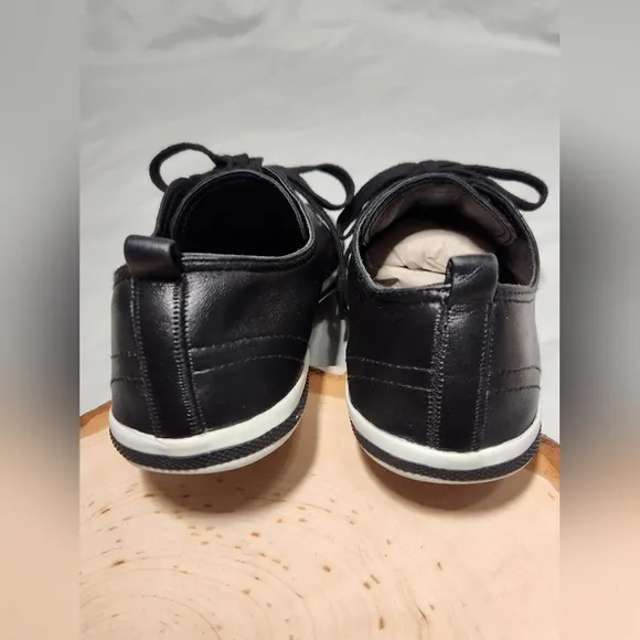 Prada Men's Or Womens Black Sneakers Men's Size 8.5, Women's Size 10