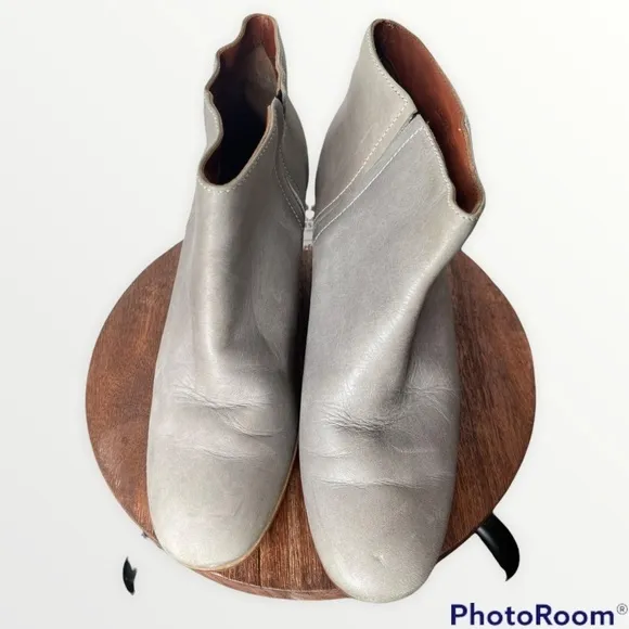 RACHEL COMEY Mars Gray Leather Ankle Boot Bootie, Size 7