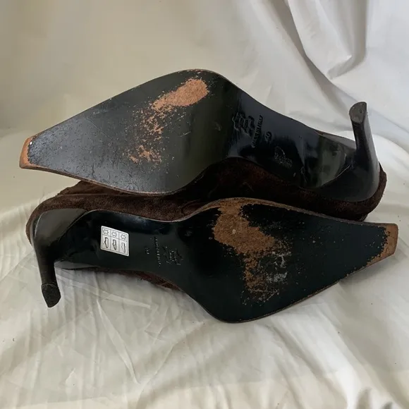 Rare “Osvaldo Pericoli” Suede Ankle Heel Boots