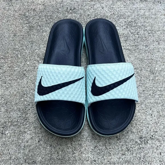 RARE WMNS NIKE BENASSI SOLARSOFT SLIDES JDI ICE BABY BLUE DARK NAVY BLUE SOLAR