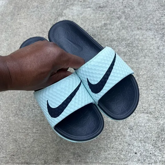 RARE WMNS NIKE BENASSI SOLARSOFT SLIDES JDI ICE BABY BLUE DARK NAVY BLUE SOLAR