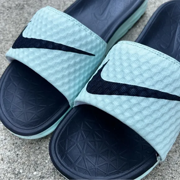 RARE WMNS NIKE BENASSI SOLARSOFT SLIDES JDI ICE BABY BLUE DARK NAVY BLUE SOLAR