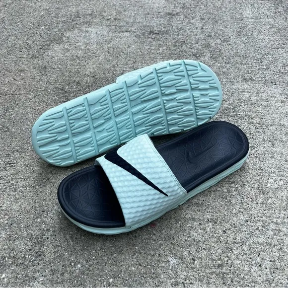 RARE WMNS NIKE BENASSI SOLARSOFT SLIDES JDI ICE BABY BLUE DARK NAVY BLUE SOLAR