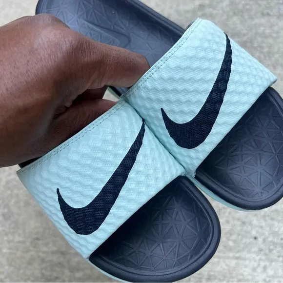 RARE WMNS NIKE BENASSI SOLARSOFT SLIDES JDI ICE BABY BLUE DARK NAVY BLUE SOLAR