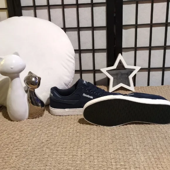 Reebok Men's Navy Sneakers
