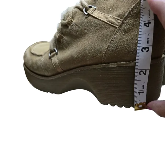 Report Icon Leather Icon Lace Up Chunky Platform Faux Fur Boots 9