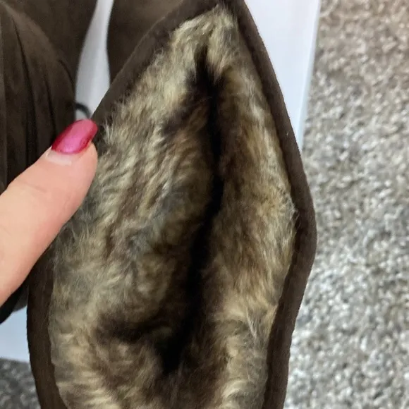 REPORT Women’s Chocolate Brown Faux Suede Faux Fur Lined Low Boots sz 9 NIB
