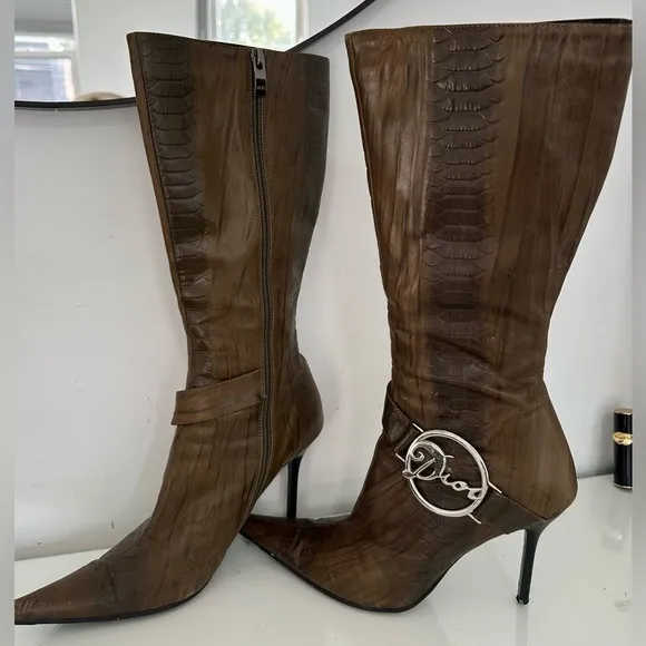 Restored ‘Dior Diva’ Leather stiletto boots
