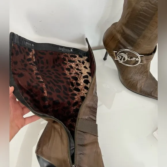 Restored ‘Dior Diva’ Leather stiletto boots