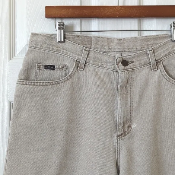 Riders 90's Vintage Classic High Waisted Relaxed Fit Denim Jean Shorts Beige 34