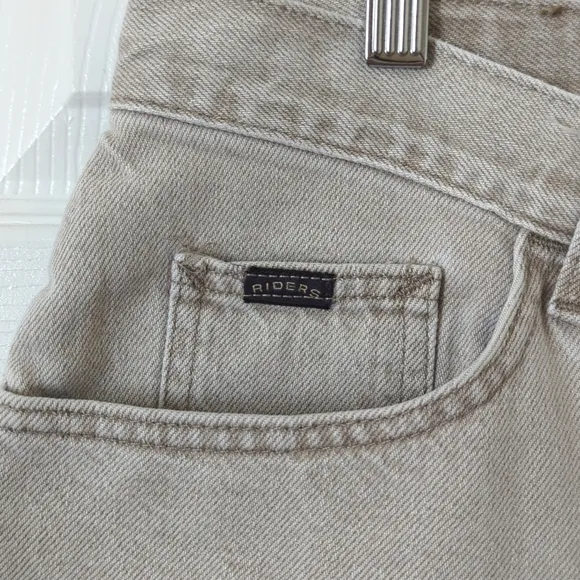 Riders 90's Vintage Classic High Waisted Relaxed Fit Denim Jean Shorts Beige 34