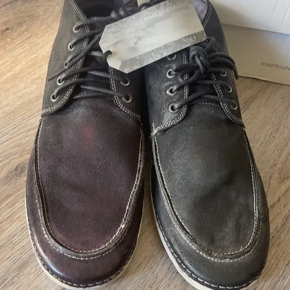 Roan by Bed | Stu “Tobias” Black Oiled Suede Chukka Boot Size 11