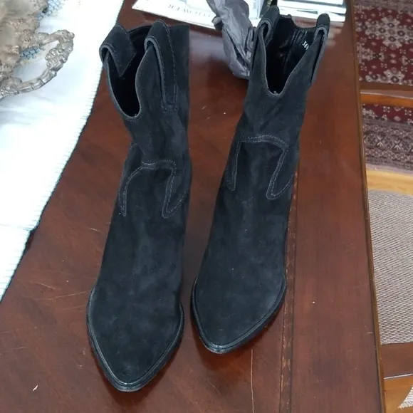 Robert clergerie black suede wedge boots