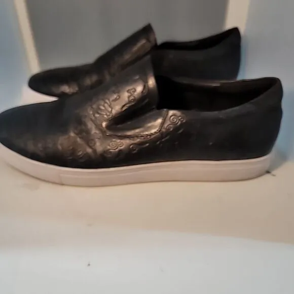 Robert Graham Baxter Mens Black Leather Low Top Slip-On Shoes RGS5137 EUC